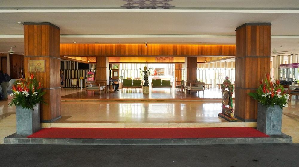 Truntum Kuta Bali Hotel Екстериор снимка
