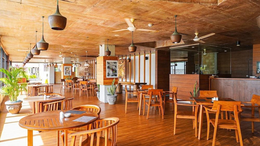 Truntum Kuta Bali Hotel Екстериор снимка