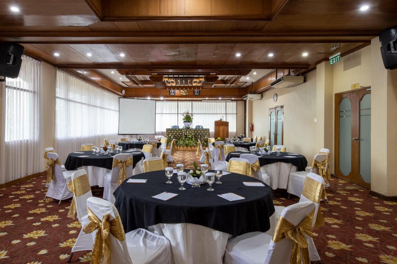 Truntum Kuta Bali Hotel Екстериор снимка
